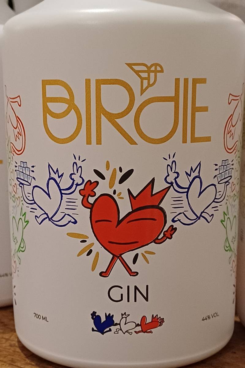 Envie de découvrir les Gins de la maison lilloise Birdie et son édition limitée Mr Coeur chez Vin Ô Ame à Luneray proche de Dieppe ?